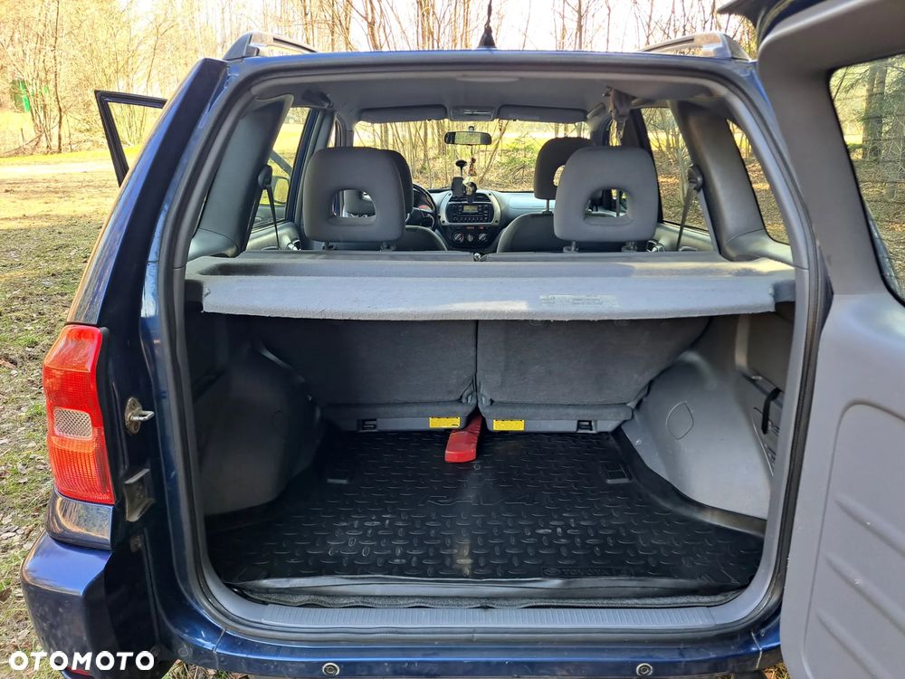 Toyota RAV4 D-4D 4x4 Executive - 13