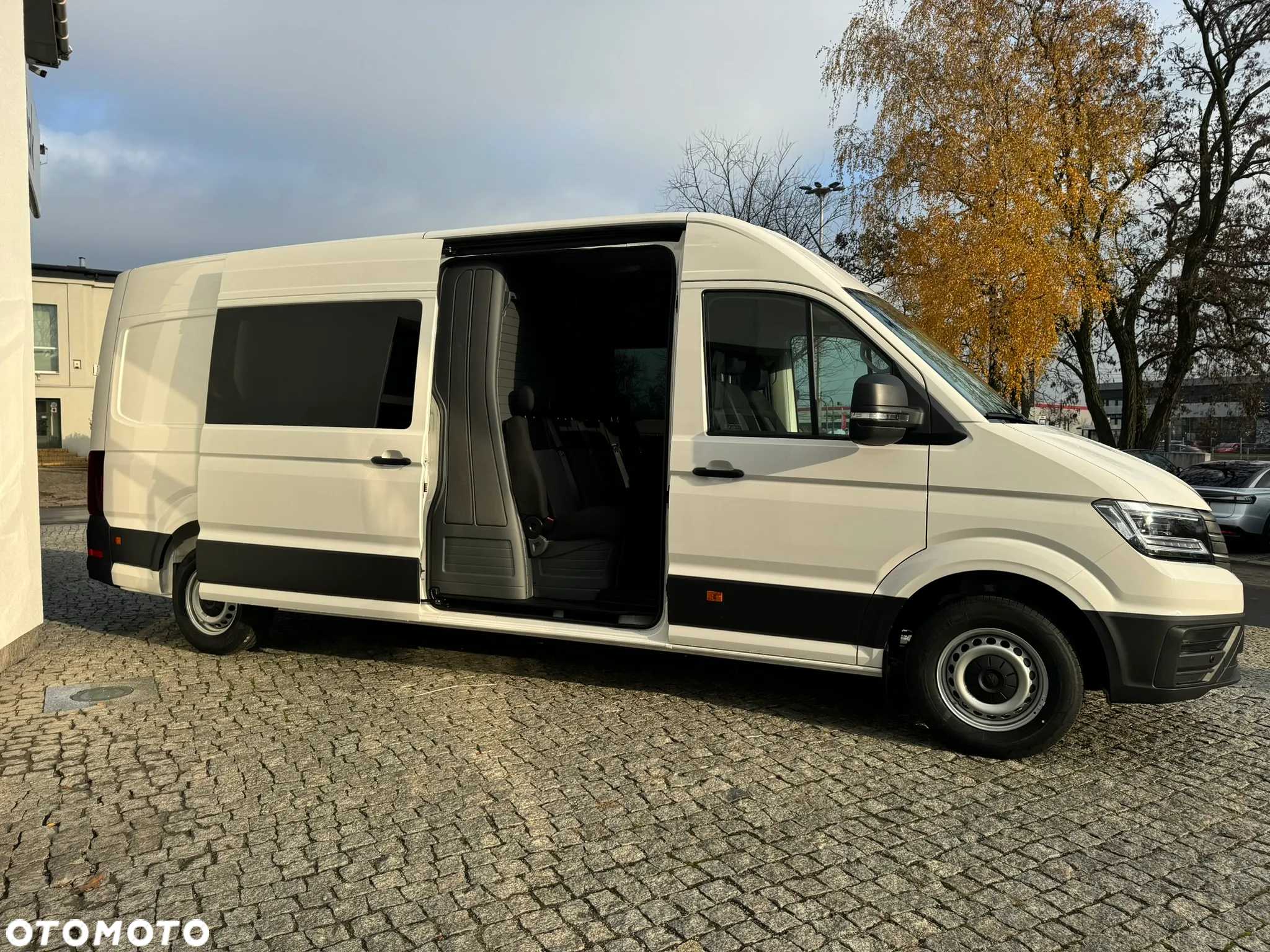 Volkswagen Crafter Brygadówka 7 osób - 5