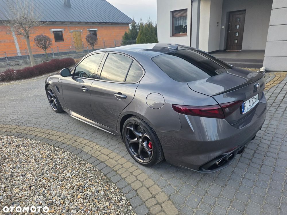 Alfa Romeo Giulia 2.9 V6 Bi-Turbo AT8 Quadrifoglio - 15