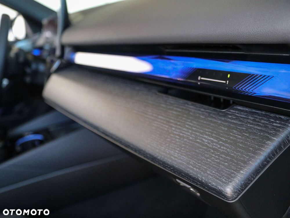 BMW Seria 5 550e xDrive PHEV M Sport - 31