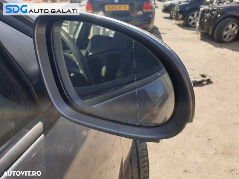 Oglinda Electrica Dreapta FARA Pliere Rabatare cu Defect VW Jetta 2005 - 2011 Culoare LD7X - 4