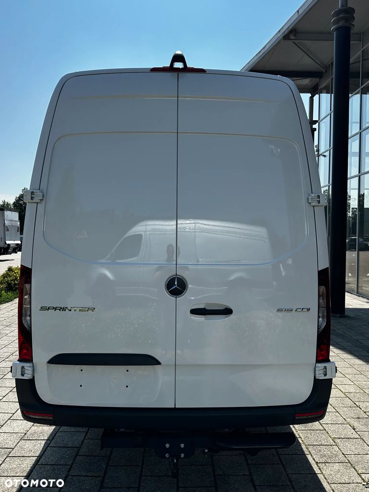 Mercedes-Benz Sprinter - 8