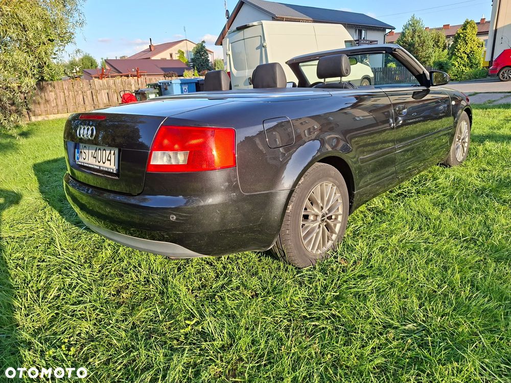 Audi A4 Cabrio 2.5 TDI - 6