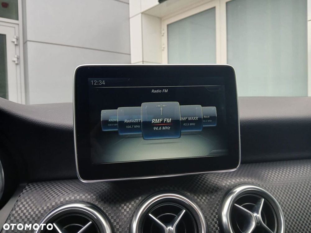 Mercedes-Benz Klasa A 200 7G-DCT - 17