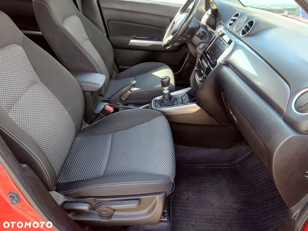 Suzuki Vitara - 21