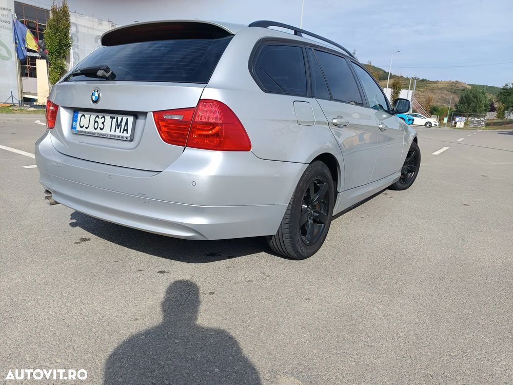 BMW Seria 3 318d DPF Aut. - 4