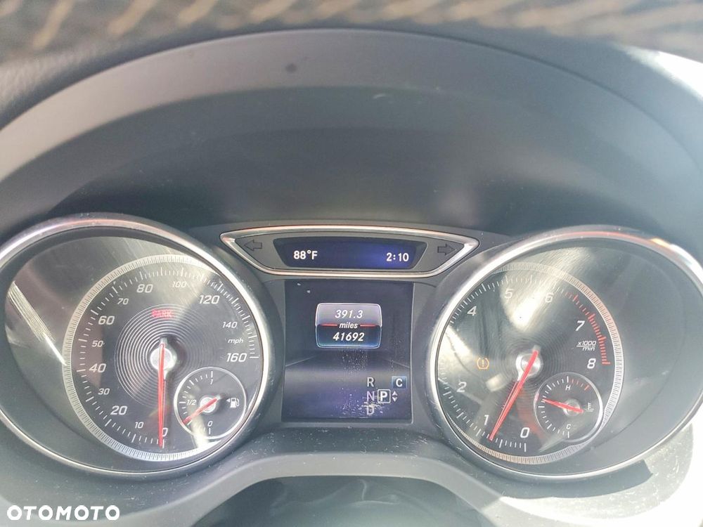 Mercedes-Benz CLA - 9