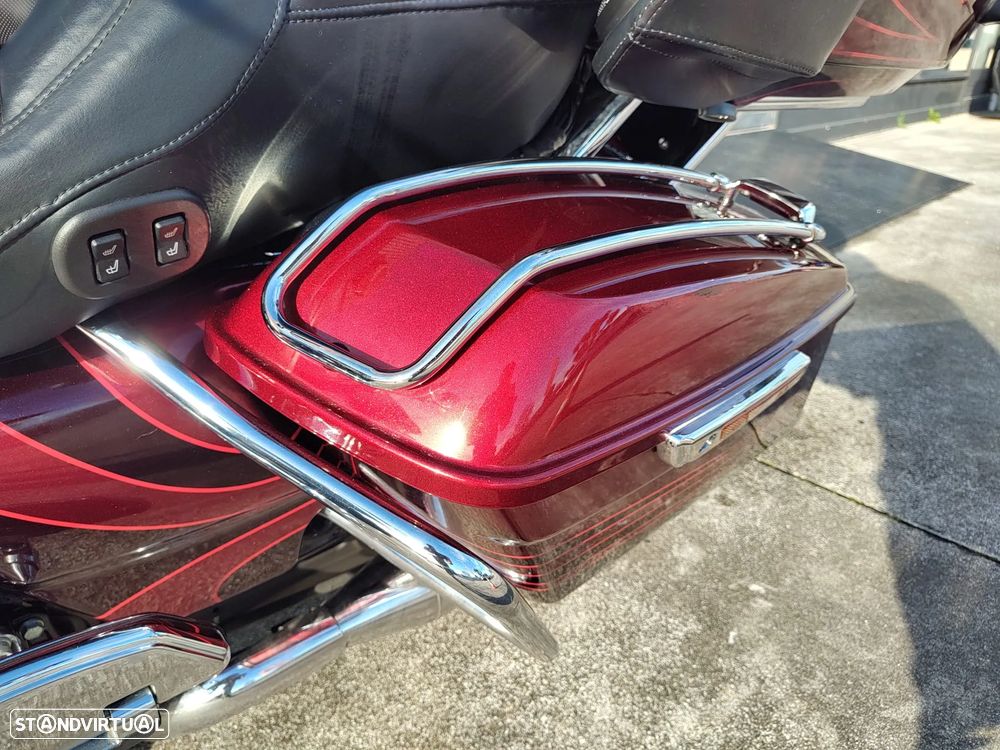 Harley-Davidson Road CVO Road Glide Ultra - 3