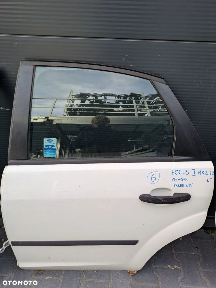 FORD FOCUS MK2 HATCHBACK DRZWI / KLAPA / MASKA / ZDERZAK - 3