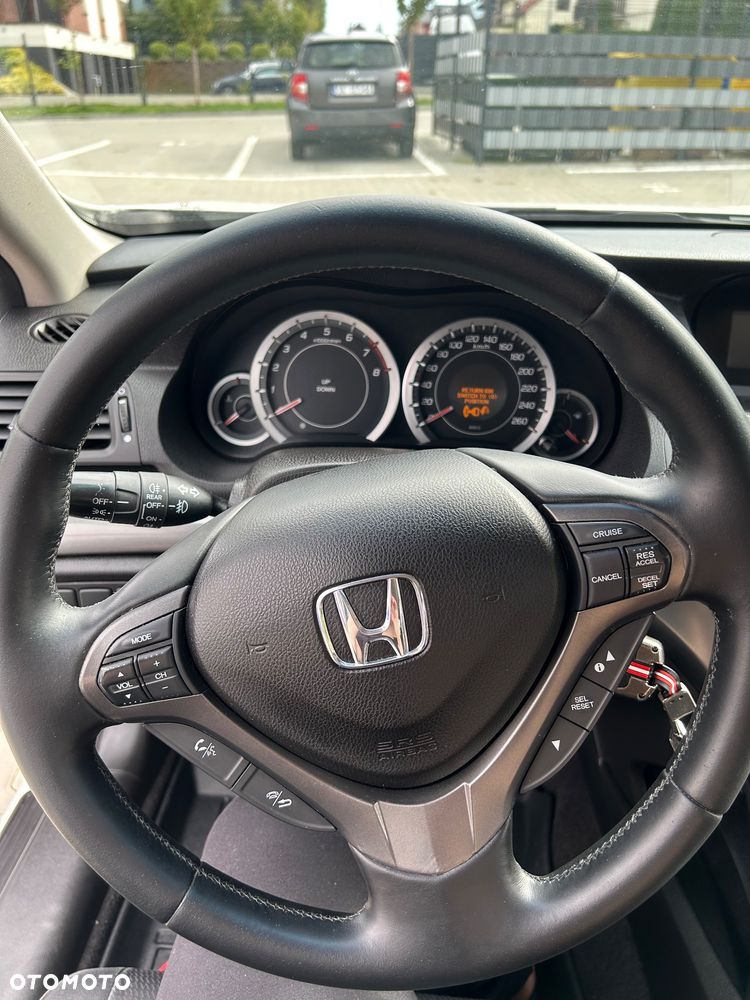 Honda Accord 2.0 Elegance - 25