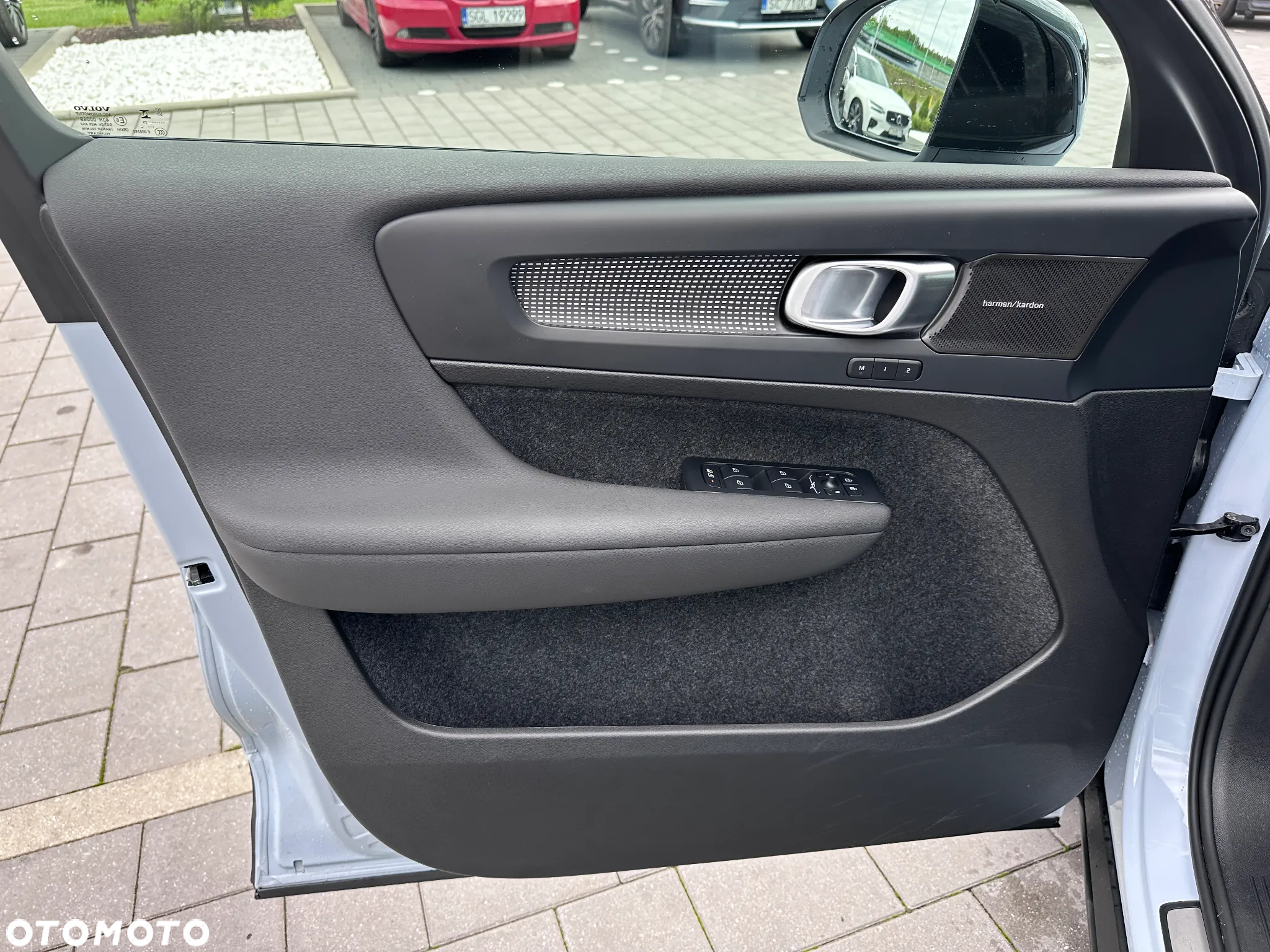 Volvo XC 40 B3 Plus Dark - 10