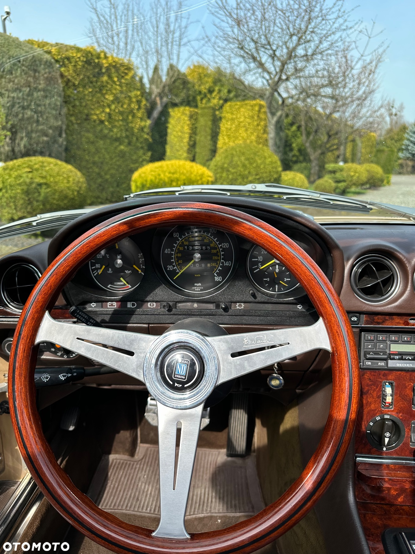 Mercedes-Benz SL - 9