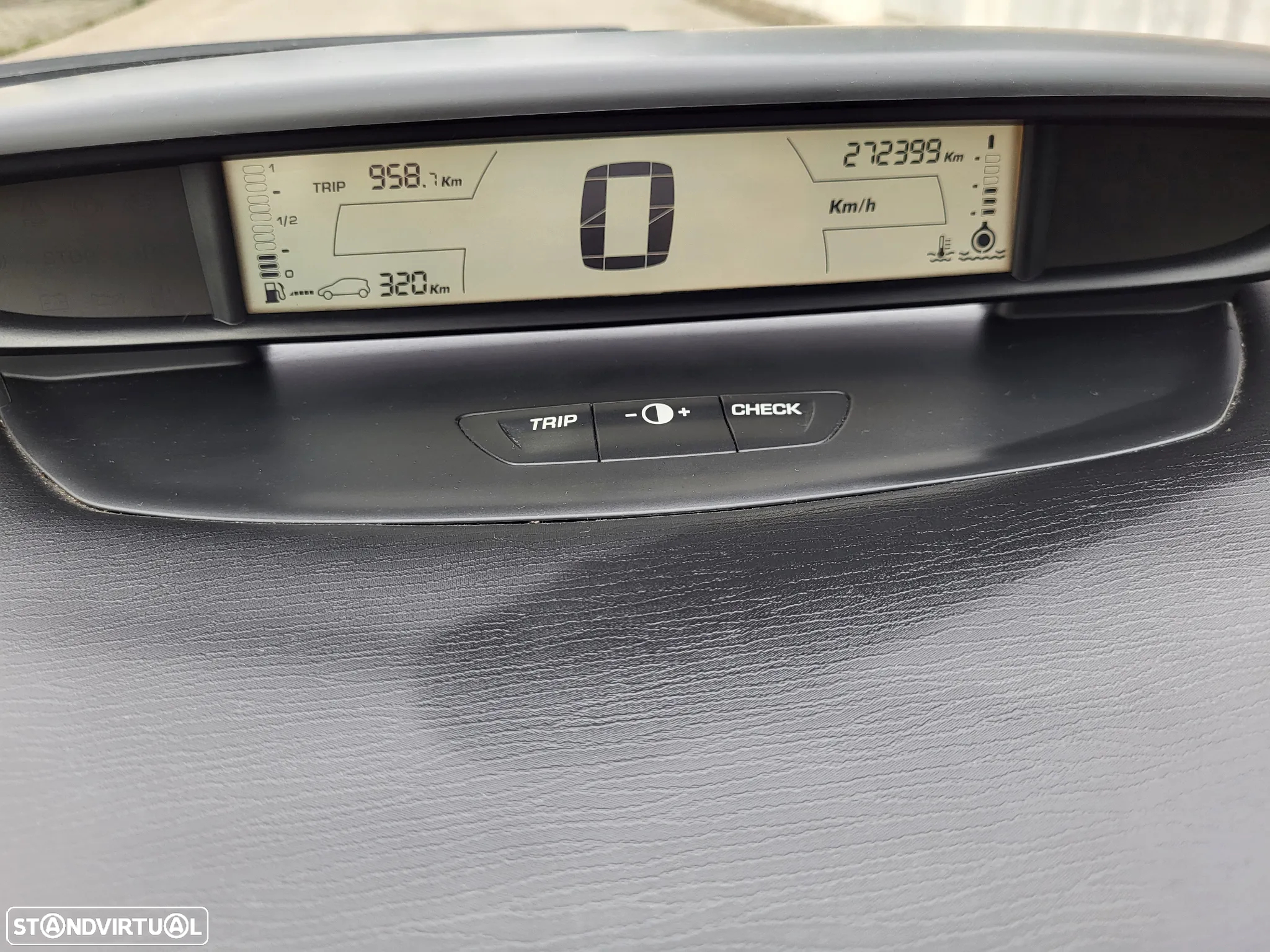 Citroën C4 1.6 HDi VTR Pack - 12