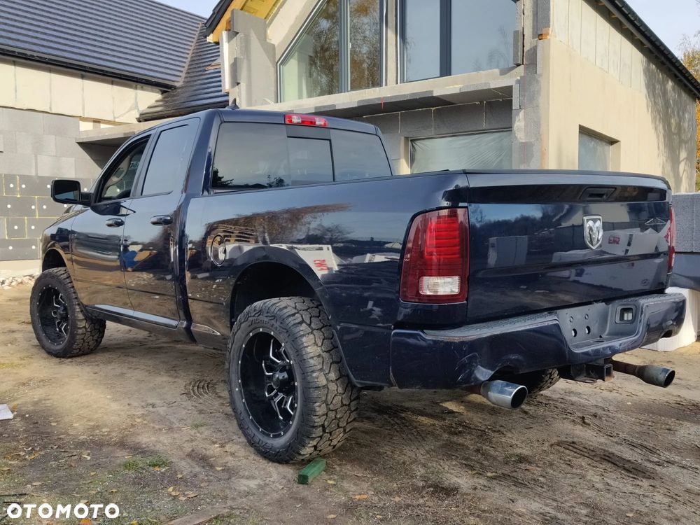 Dodge RAM 1500 5.7 4x4 - 2