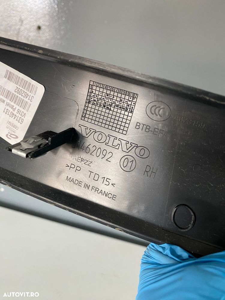 Ornament interior portbagaj dreapta spate VOLVO XC40 2018+ 31462092 - 3