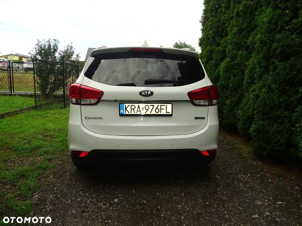 Kia Carens 1.7 CRDi Business Line 7os - 9