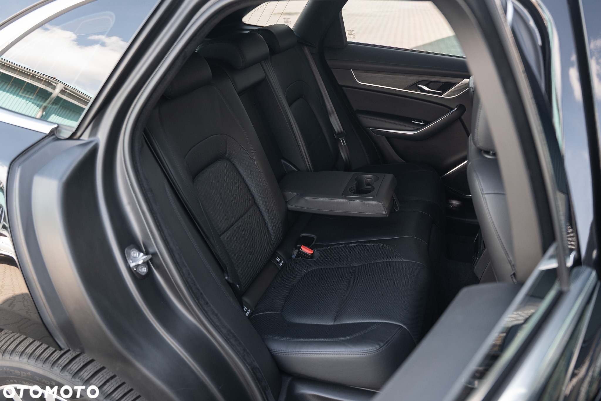 Jaguar F-Pace D200 AWD R-Dynamic HSE - 33