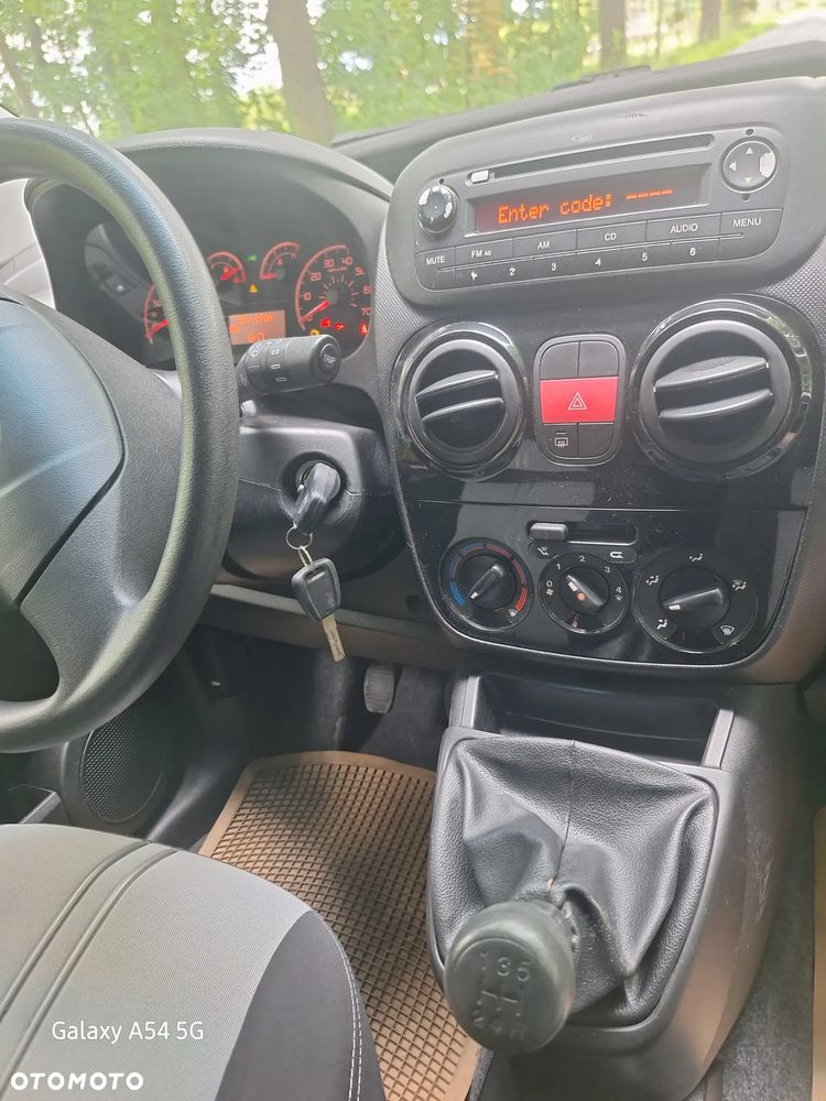 Fiat Qubo - 12