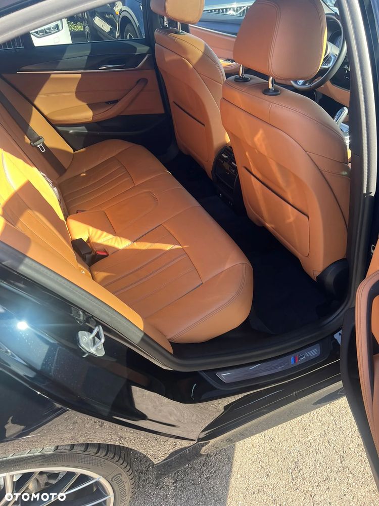 BMW Seria 5 520d M Sport Edition - 14