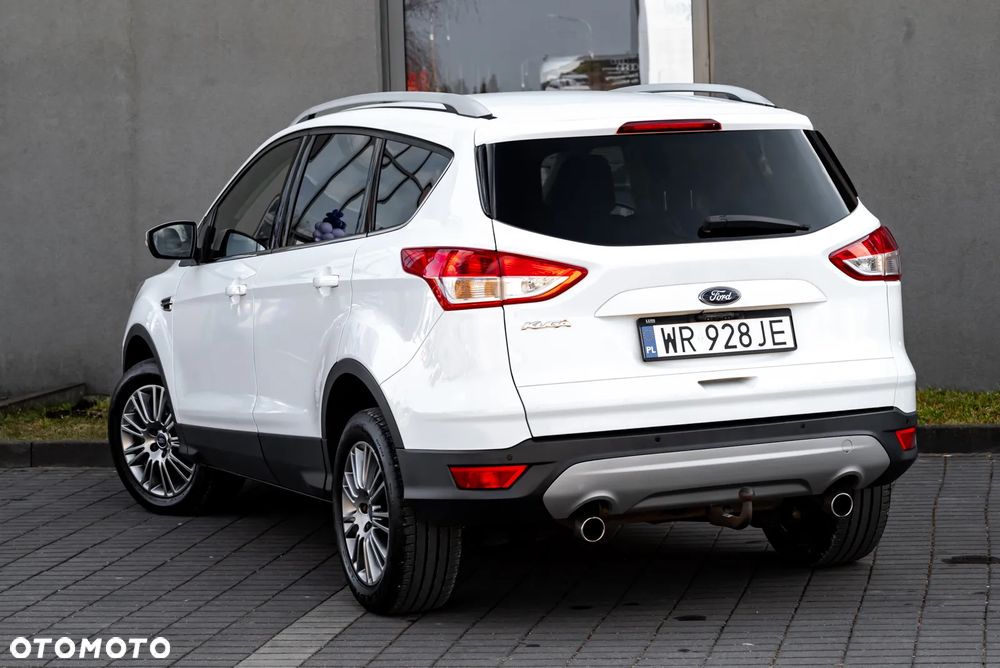 Ford Kuga 2.0 TDCi 2x4 Titanium - 16