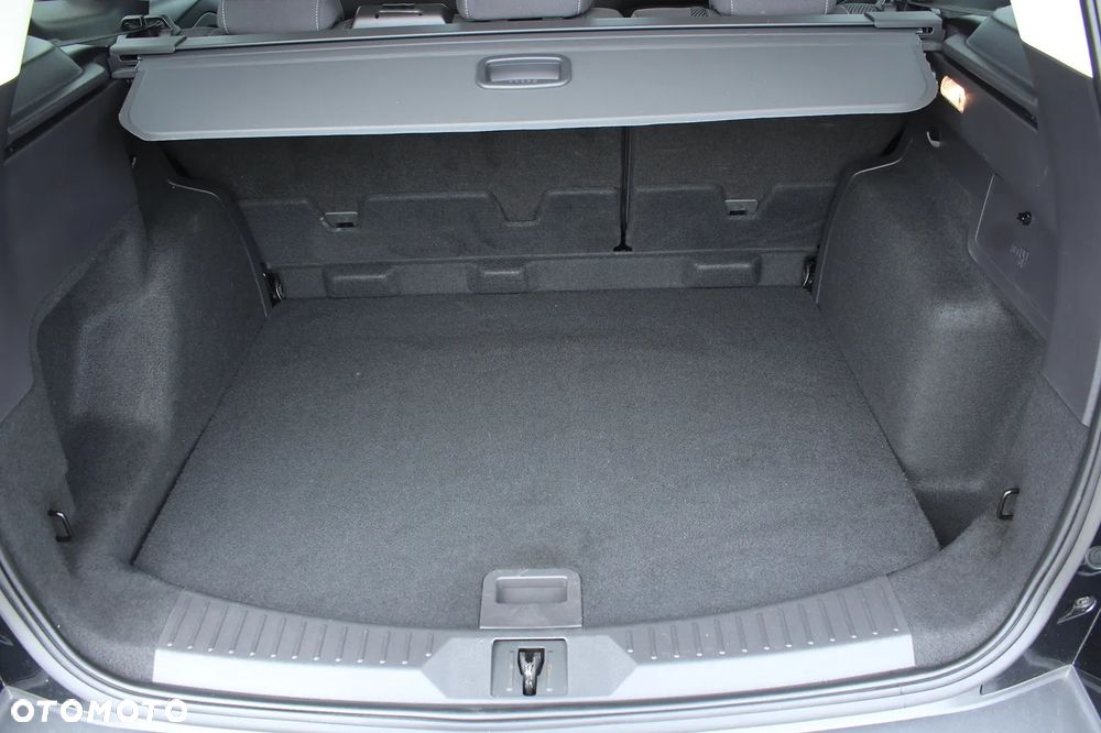 Ford Kuga 2.0 TDCi 2x4 Champions Edition - 31