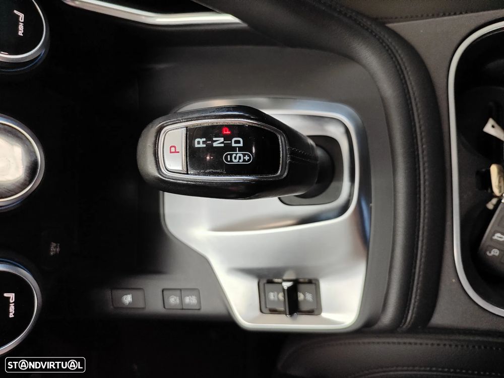 Jaguar E-Pace - 35