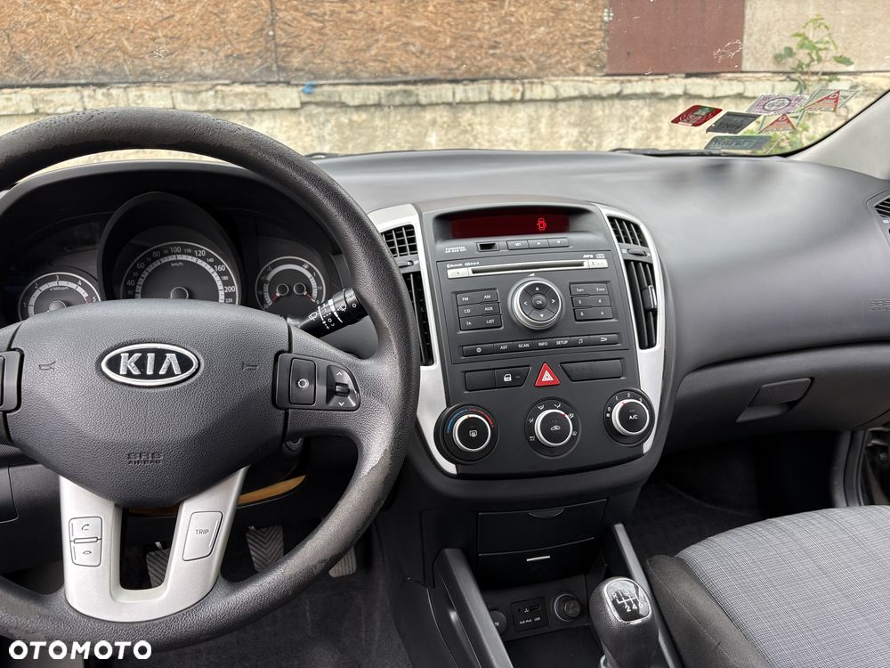 Kia Ceed 1.6 Crdi L Euro2012 - 4