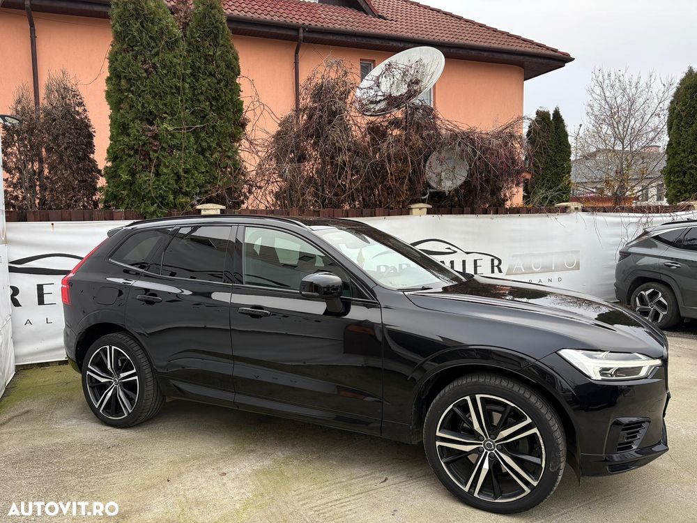 Volvo XC 60 Recharge T8 Twin Engine eAWD R-Design - 4
