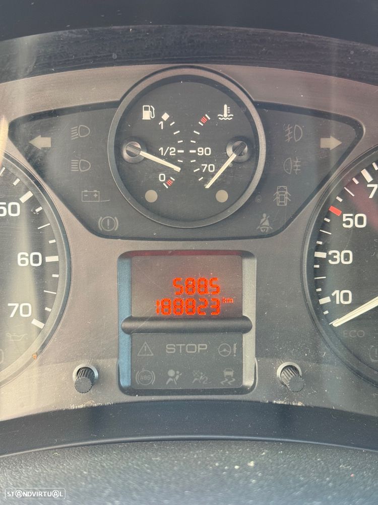 Peugeot Partner - 10