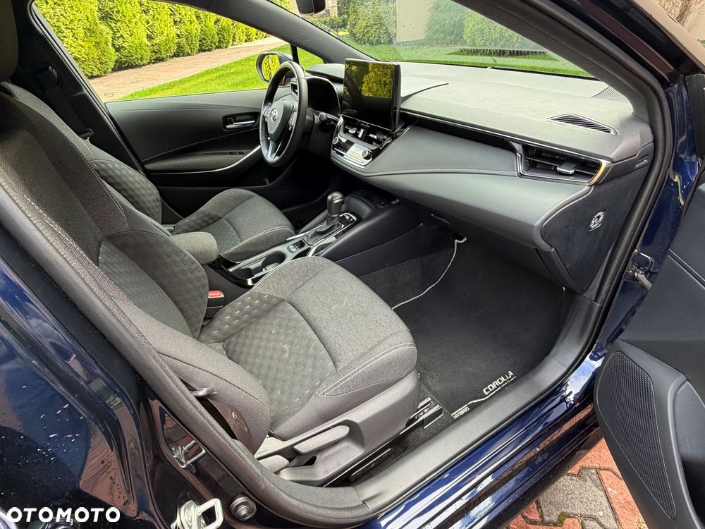 Toyota Corolla - 23