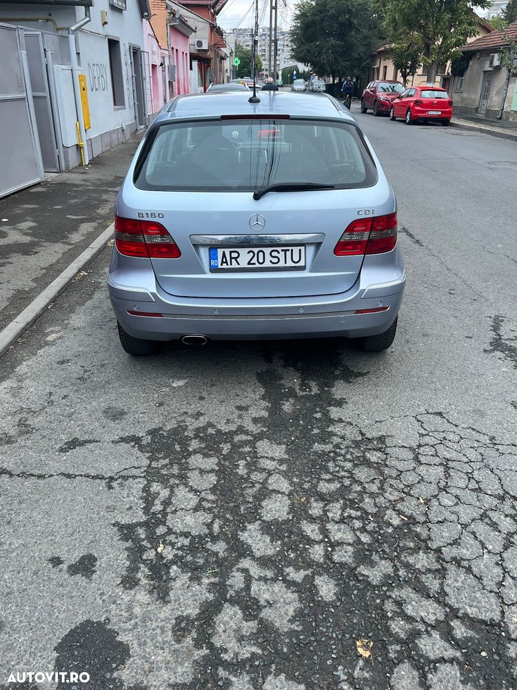 Mercedes-Benz B - 7