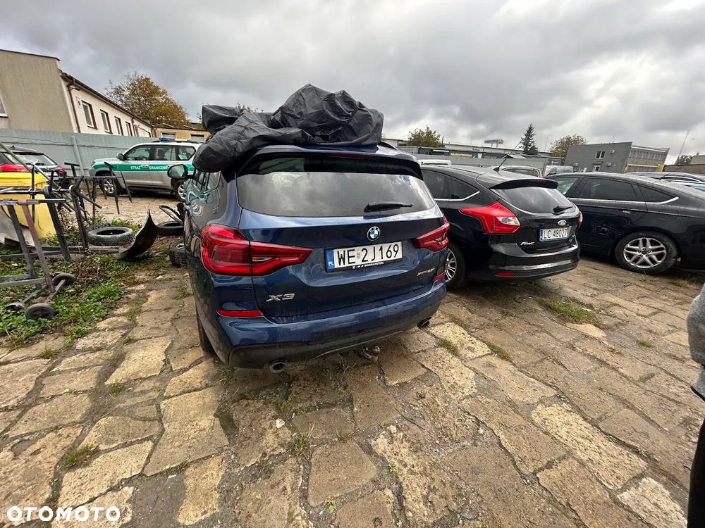 BMW X3 xDrive20i - 9