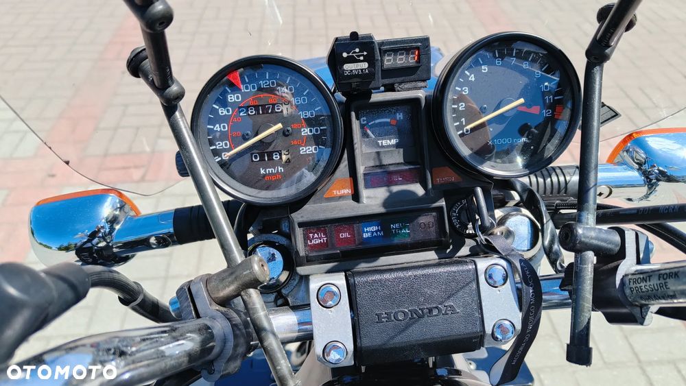 Honda VF - 3