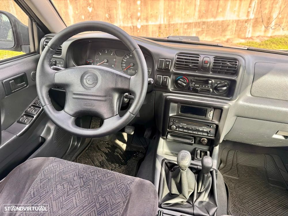 Opel Frontera 2.2 DTi - 5