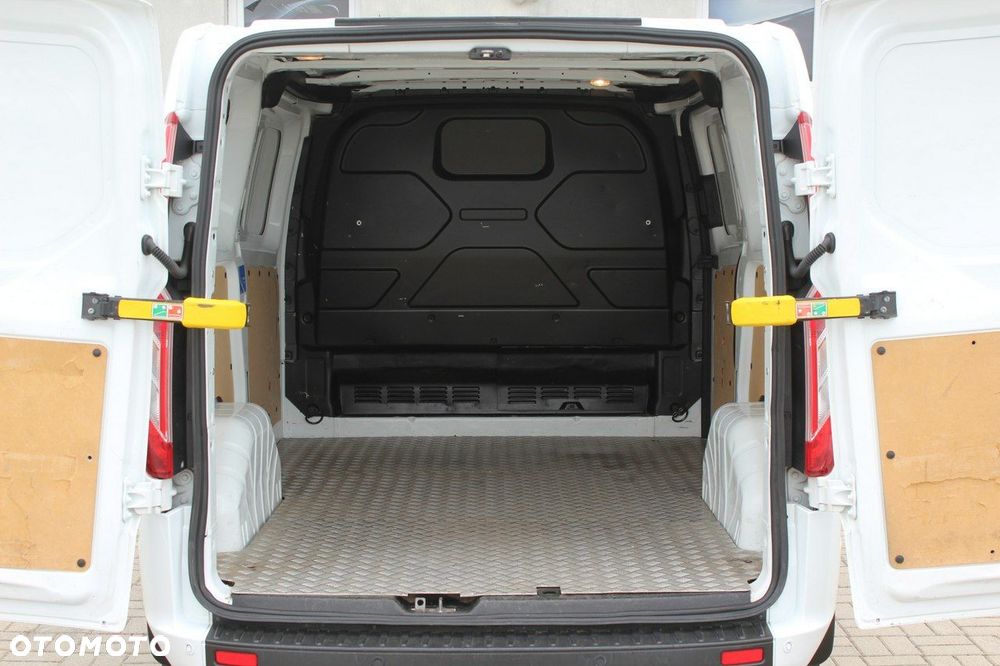 Ford Transit Custom - 8