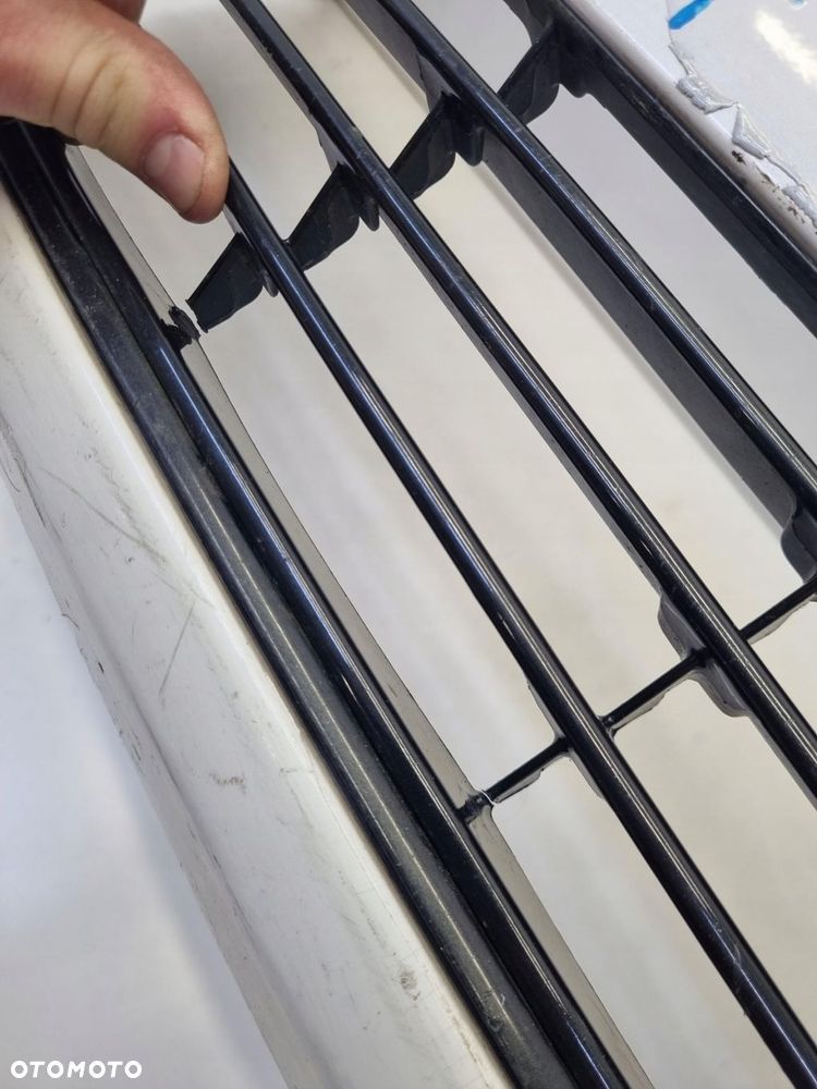 toyota auris 2 ii lift 15-18 zderzak przód przedni bez dziur - 6