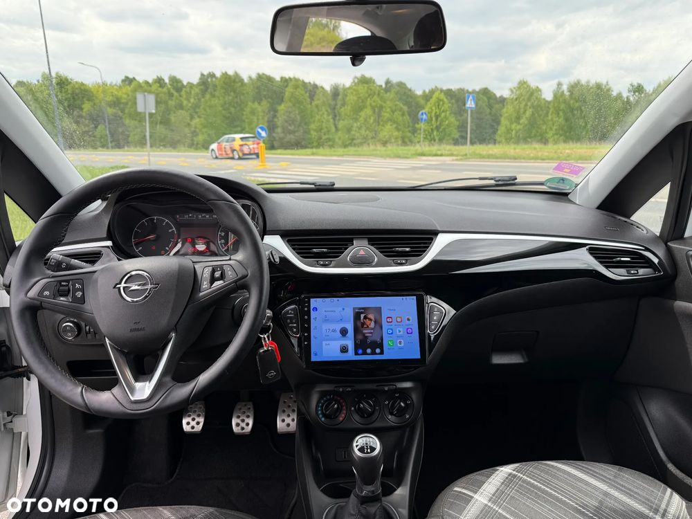 Opel Corsa 1.4 16V Cosmo - 9