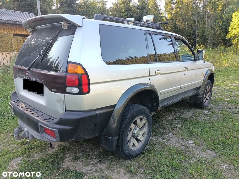 Mitsubishi Pajero - 3