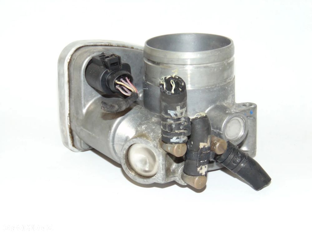 Przepustnica 06A133062AT Audi A3 VW Golf V Touran Seat Leon II 1.6 - 10