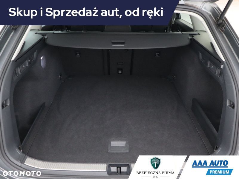 Volkswagen Passat Variant - 16