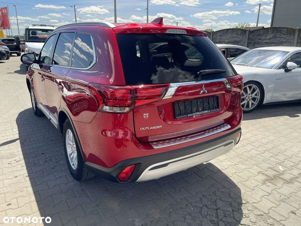 Mitsubishi Outlander 2.0 City Style 2WD - 4