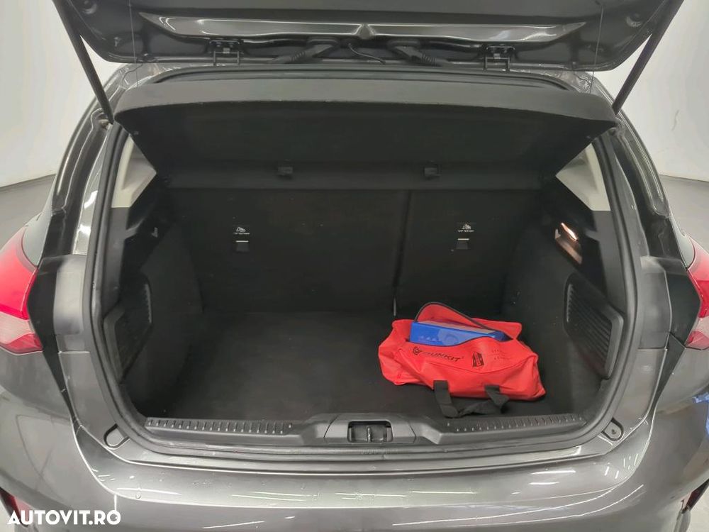 Ford Focus 1.0 EcoBoost MHEV Titanium - 10