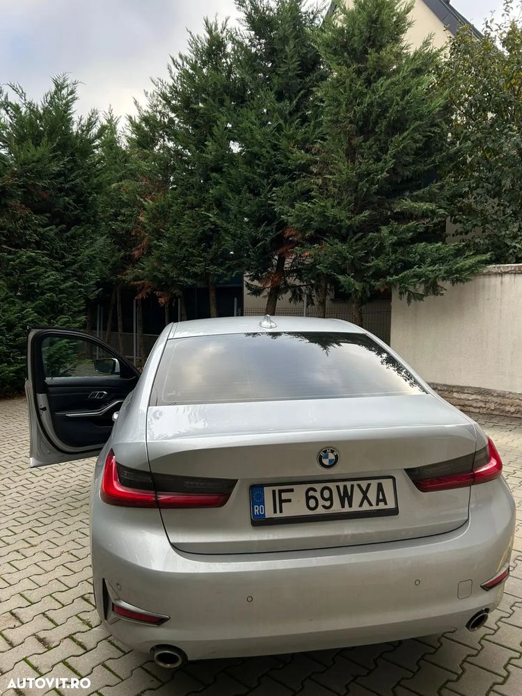BMW Seria 3 330i Touring xDrive Aut. Advantage - 3