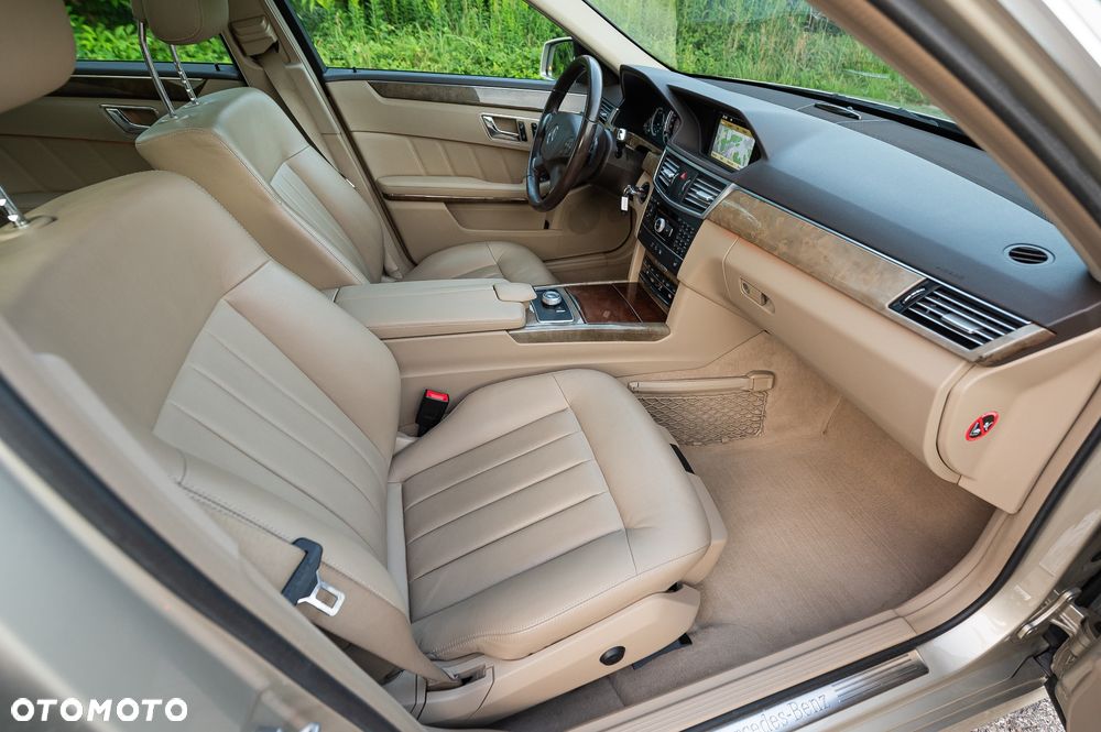 Mercedes-Benz Klasa E 350 CDI BlueEff - 12