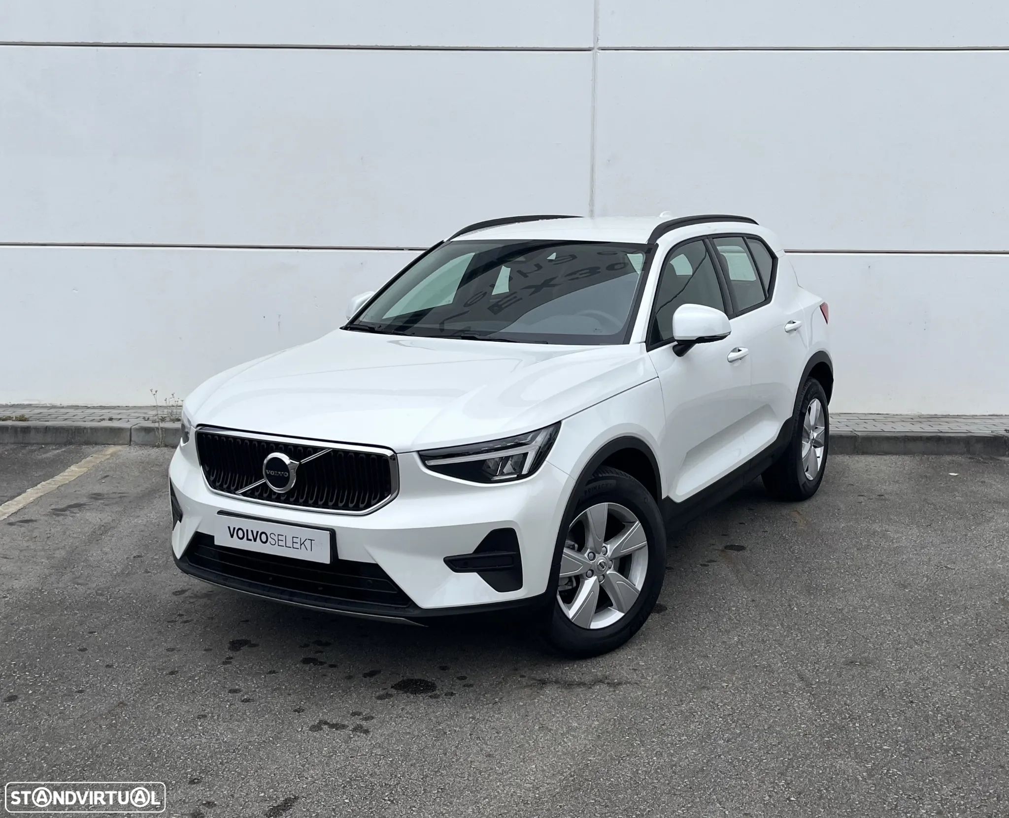 Volvo XC 40 2.0 B3 Essential - 1