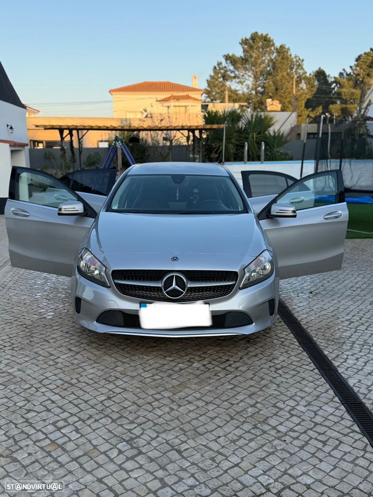 Mercedes-Benz A 180 CDI (BlueEFFICIENCY) - 1