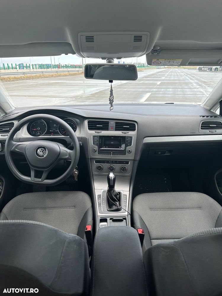 Volkswagen Golf 1.6 TDI DSG BMT Trendline - 6