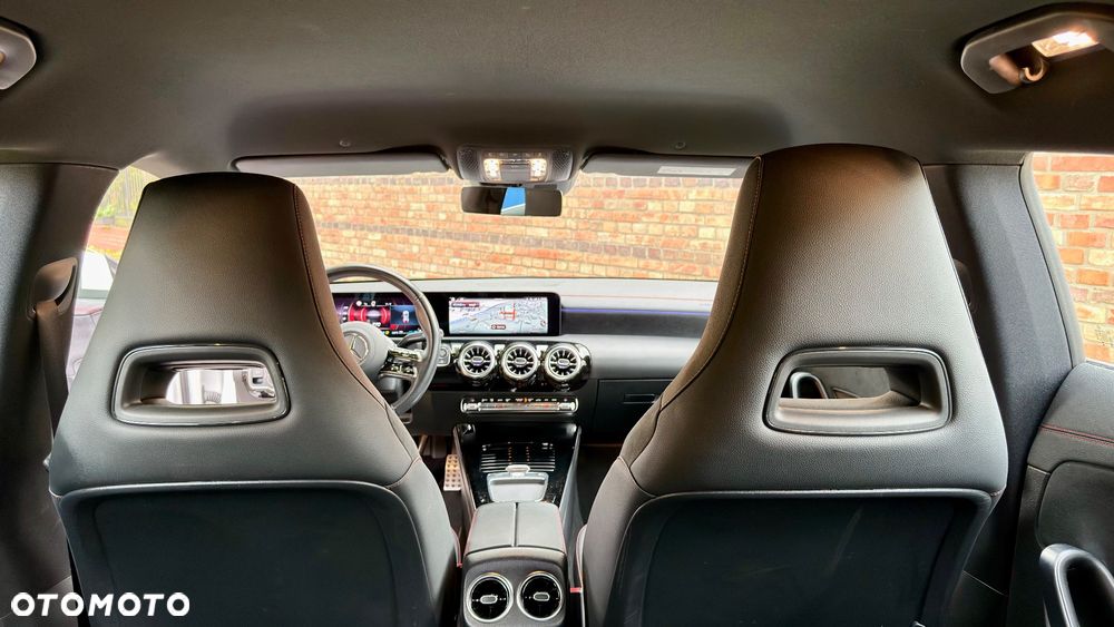 Mercedes-Benz CLA 200 AMG Line 7G-DCT - 20