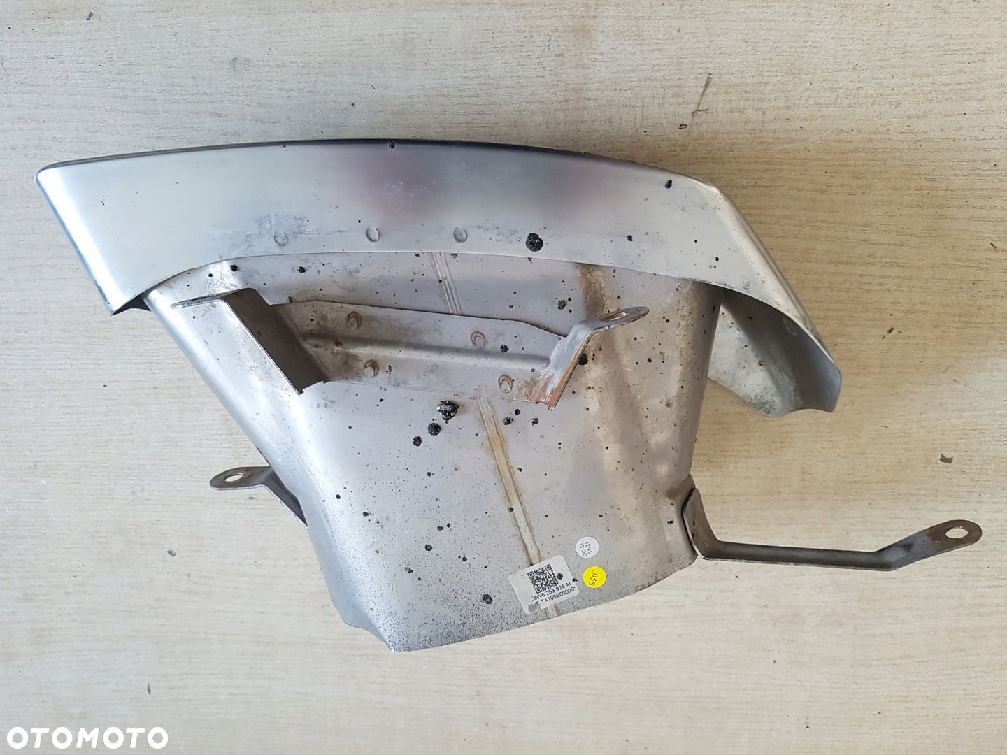 AUDI A4 B9 końcówka wydechu lewa 8W0253825M - 3