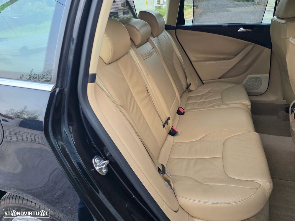 VW Passat Variant 2.0 TDI Confortline - 16